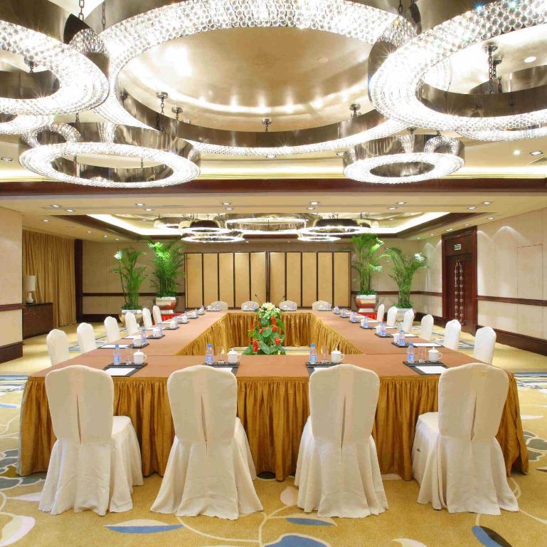 New Century Grand Hotel Pékin  Extérieur photo